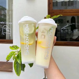 Gobelets en plastique PP jetables de haute qualité avec logo personnalisé, 22 oz (700 ml), 90 mm, pour bubble tea et jus, avec couvercles - Product Image 2