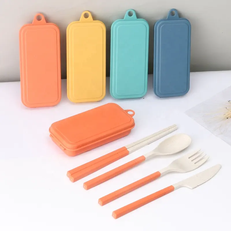 أدوات سفر تخييم قابلة لإعادة الاستخدام أدوات مائدة أدوات مائدة مع ملعقة أو شوكة أو سكين أو أدوات طعام بقش القمح المحمولة مع حقيبة