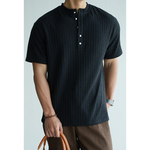T-shirt Homme Col Henley Style <span class=keywords><strong>Old</strong></span> Money Été 2026 en Tissu Nuage Rayures Verticales Texturé Antibactérien Respirant - Product Image 3