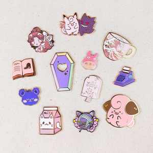 Thấp Phí Khuôn Cứng Men Tùy Chỉnh Trâm Miễn Phí Mẫu Unicorn Tùy Chỉnh Men <span class=keywords><strong>Pin</strong></span> Huy Hiệu Kim Loại <span class=keywords><strong>3D</strong></span> Từ Ve Áo Pins <span class=keywords><strong>Pin</strong></span> Men - Product Image 5