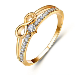 Anello con Design a Nodo Infinito in Stile Rosa per Donne - Product Image 1
