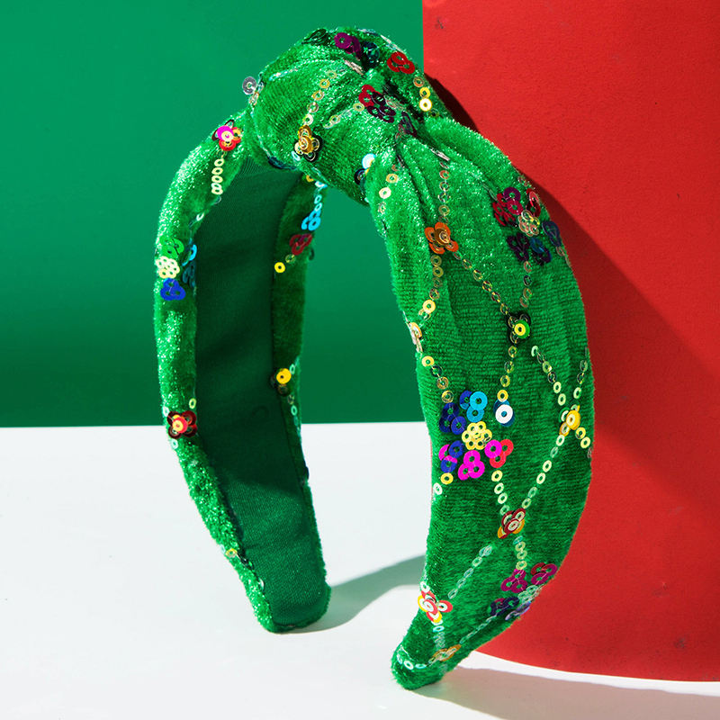 # 02 สีเขียว