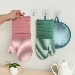 Oven Mitt And Pot Holder Set Bbq Mitts With Non-slip Surface For Safe Kitchen Cooking Baking Grilling