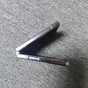 Teléfono Móvil <span class=keywords><strong>Z</strong></span> <span class=keywords><strong>Flip</strong></span> 4 Desbloqueado, Usado, Grado A+, 99% Nuevo, Versión Estadounidense, 8GB RAM, 6.7/3700mAh, 12MP, 128GB/<span class=keywords><strong>256GB</strong></span> - Product Image 3