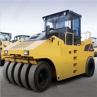 Compacteur routier le plus vendu CLG6526 avec pneus haute performance, rouleau compresseur routier CLG6526