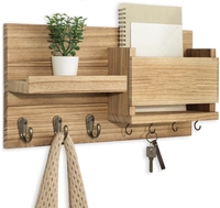 Étagère murale en bois minimaliste moderne avec porte-lettres et porte-clés, forme rectangulaire, design sculpté pour la décoration murale de la maison