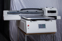 Impresora UV Plana de Alta Precisión 6090 para Cabezales de Impresión I3200/XP600, Máquina Industrial para Superficies de Madera, Vidrio, Acrílico, Flex, Automática