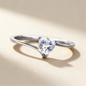 Anillo Minimalista con Corte de Corazón, Anillo de Plata de Ley con Corazón de Circonita Cúbica, Anillo de Compromiso Delicado para Mujer - Product Image 6