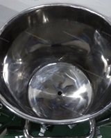 Movible 500 Litre Lait Végétal Comestible Cuisson Huile d'Olive Cosmétique Parfum Eau Liquide Prix de Réservoirs de Stockage en Acier Inoxydable
