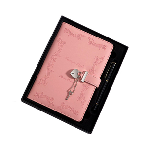 Juego de bolígrafos de cuaderno de cuero con forro A5 personalizado, diseño de bloqueo de corazón, diario de 100 páginas para escritura personal de viaje, caja de regalo - Product Image 4