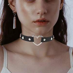 قلادة معدنية جديدة على شكل هيكل عظمي بشري من جلد البولي يوريثال ، قلادة بياقة قابلة للتعديل ، قلادة نسائية بنمط مثير من النقوش الهارجوكو - Product Image 5