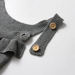 Peto de punto para bebé, de algodón puro, con volantes y botones de madera, mono adorable para bebé - Product Image 6