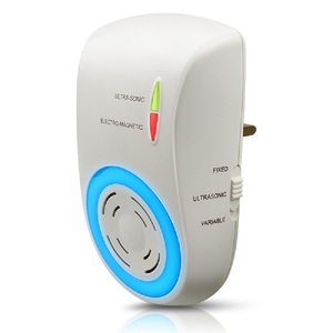 Dispositif de répulsif antiparasitaire de souris à ultrasons en plastique ABS emballé dans une boîte électrique solide efficace pour les insectes rats moustiques cafards - Product Image 1