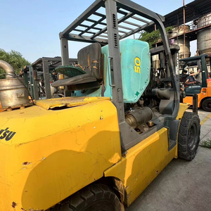 Chariot élévateur Komatsu FD50 de 5 tonnes, idéal pour les travaux en entrepôt et en usine - Product Image 1