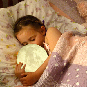 Hot Bán <span class=keywords><strong>Led</strong></span> 3D in ấn trăng đôi màu cảm ứng đêm đèn cho trẻ em trong nhà với kích cỡ khác nhau - Product Image 2