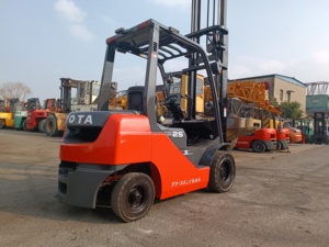 Montacargas Contrabalanceado de Segunda Mano 8FD25 de 3 Toneladas, a Gas LP, Duradero, en Excelentes Condiciones, Listo para Uso, Montacargas de Alta Calidad - Product Image 2