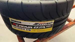 Vente chaude <span class=keywords><strong>Zestino</strong></span> <span class=keywords><strong>ACROVA</strong></span> <span class=keywords><strong>07A</strong></span> UHP 235/40R18 Pneus de voiture radiaux Nouveaux pneus de course Semi-Slick pour la performance de dérive de compétition - Product Image 4