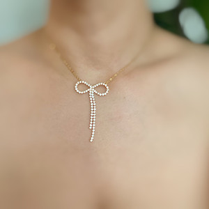 Adorabile collana con fiocco brillante - Product Image 6