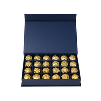 Boîte à chocolat magnétique bleue en stock, personnalisable avec logo en feuille d'or, idéale pour mariage, Saint-Valentin, emballage de bonbons et chocolats.