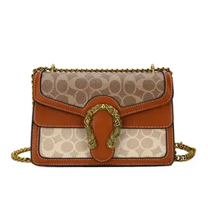 Uniek Ontwerp Luxe Lady Clutch Portemonnee Hot Salebranded Contrast Kleur Ketting Leder Hoge Kwaliteit One Sling Heuptas