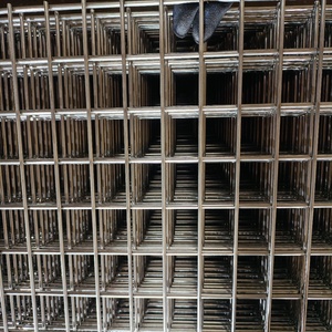 5.8m x 2.2m Link 7ft Sıcak Fırsat Ucuz Fiyat 4mm Tel Çaplı Kuş Kafesi Panelleri Çiftlik Çiti Demir Tel 1m X 2m Kaynaklı Tel Örgü Panel - Product Image 3