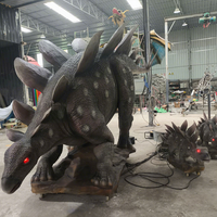 Modèles de famille de Stegosaurus animatroniques en silicone pour la décoration intérieure de musées de dinosaures