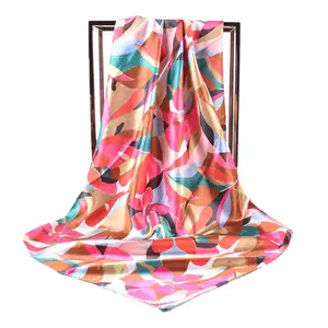 Custom Big Women Digital Printing Warm Satin Pure Silk Scarf 90 * 90 Cm Hair Square Polyester Colored Leaf Scarves Ladies