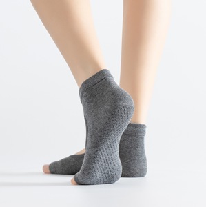 Chaussettes de yoga à deux doigts Chaussettes professionnelles antidérapantes à bout <span class=keywords><strong>ouvert</strong></span> Chaussettes de yoga à bout <span class=keywords><strong>ouvert</strong></span> Vente à chaud Chaussettes de yoga à bout fendu Respirant - Product Image 5