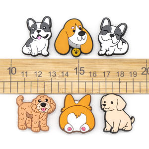 Yüksek kaliteli 2D tasarımcı karikatür köpek ayakkabı Charms yumuşak PVC DIY toptan sevimli köpek tasarımları için Clog aksesuarları ayakkabı süslemeleri - Product Image 2