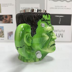 Mug en céramique Frankenstein vert, design original pour cadeaux et boissons - Product Image 2