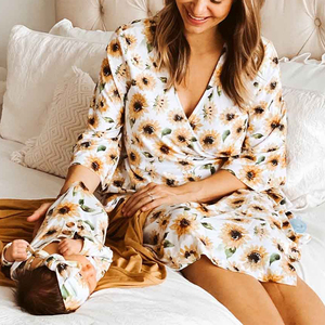 <span class=keywords><strong>Bata</strong></span> de <span class=keywords><strong>maternidad</strong></span> de lactancia de bambú orgánico y pijama a juego para bebés <span class=keywords><strong>bata</strong></span> de <span class=keywords><strong>maternidad</strong></span> y Manta envolvente para bebés a juego mamá y yo - Product Image 3
