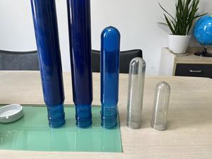 Préforme en PET plastique, préforme de bouteille PET à col court pour machine de moulage par injection de bouteilles d'eau - Product Image 4