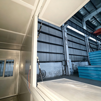 Kiosque préfabriqué en panneaux sandwich d'acier, maison conteneur mobile avec fenêtre de vente pour espace commercial ou poste de sécurité
