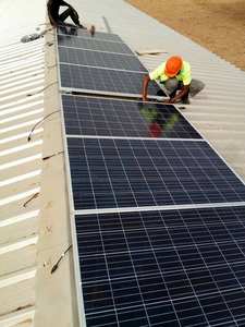 中国のトップブランドJAソーラー、ロンジ、ライゼン、トリナ、<span class=keywords><strong>CSUN</strong></span>の60セル270W、275W、280W、285Wポリ太陽光パネル（太陽光発電システム用） - Product Image 6