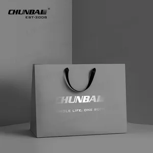 Embalaje decorativo para cosméticos, bolsa de papel con logotipo de marca famosa, venta al por mayor, fabricante de China