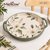 Plat à four en céramique profond Serene OEM, rond, blanc, motif floral aquarelle, poignées vert olive peintes à la main, pour la consommation quotidienne