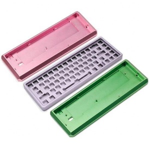 カスタムCNC機械加工アルミニウム100% 60% 65% 61キーRGBミニワイヤレスメカニカルゲーミング有線キーボードケースサプライヤー