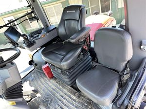 Tracteur agricole polyvalent 430 4WD 2020, moteur Cummins 430 CV, tracteur agricole robuste pour le labour et le semis avec boîte de vitesses CAT Powershift - Product Image 6