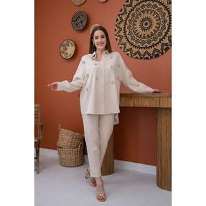 Conjunto de Camisa Beige para Mujer, Manga Larga, Corduroy, Adornado con Pedrería, Ropa Casual - Product Image 5