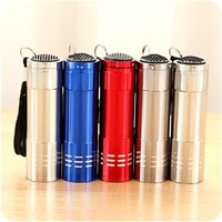 Mini lampe torche tactique portable à 9 LED avec logo personnalisé, corps en aluminium super lumineux, lampe de poche puissante, petite lampe