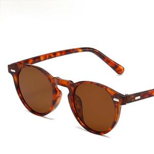 Occhiali da sole da guida con montatura nera classica personalizzata Tortoiseshell montatura piccola UV400 <span class=keywords><strong>lenti</strong></span> ottiche alla moda occhiali indossabili - Product Image 5