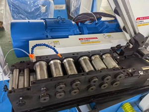 Mesin pembuat saluran Spiral otomatis HCY-1.5 Hvac mesin pembentuk pipa bulat baja sudut galvanis otomatis kualitas tinggi - Product Image 5