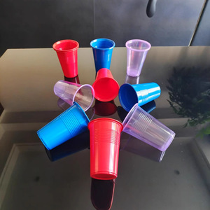 Jeu de <span class=keywords><strong>Pong</strong></span> <span class=keywords><strong>Géant</strong></span> pour l'Extérieur - Jeux de Jardin, Plage, Camping, Soirées en Plein Air ou Cour Arrière - Gobelets Géants Durables - Product Image 3