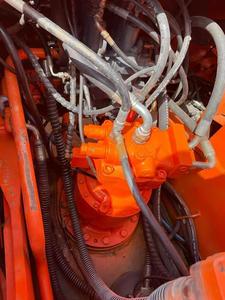 รถขุด DOOSAN DH220 มือสอง 22 ตัน เครื่องยนต์คัมมินส์ ปั๊มไฮดรอลิกคาวาซากิ มอเตอร์ วาล์ว KYB ชั่วโมงการใช้งานต่ำ สภาพ 90% ใหม่ ราคาแข่งขัน ปี 2023 - Product Image 5