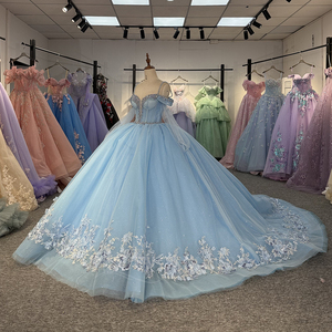 20254 Hermosos Vestidos de Quinceañera Azules con Pedrería, Estilo Imperio, con Falda Abultada para Mujer - Product Image 2