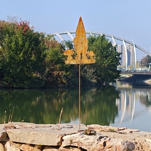 Ensemble décoratif de fleurs papillon en métal pour l'automne, avec piquets, vente en gros, pour Halloween, vis, fleurs, ornements de jardin en métal - Product Image 1