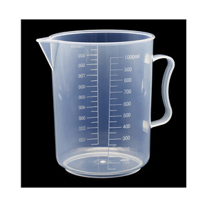 ถ้วยตวงพลาสติก 1000 มล. พร้อมหูจับและขีดบอกปริมาตรชัดเจนสำหรับใช้ในครัว - Product Image 1
