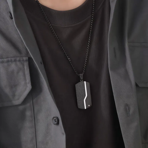 Collana Personalizzata <span class=keywords><strong>con</strong></span> Targhetta per Cani Incisa per Uomo in Acciaio Inossidabile Nero <span class=keywords><strong>con</strong></span> Intarsi in Oro e Argento e Zirconi per <span class=keywords><strong>la</strong></span> Festa del Papà - Product Image 3