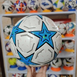 Balón de fútbol/soccer de PU de alta calidad, tamaño 5, para entrenamiento deportivo y partidos oficiales - Product Image 1