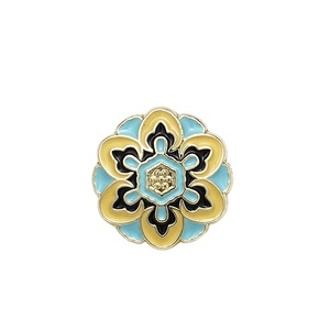Vintage azul amarillo Rosa botón suéter abrigo botón corazón cuadrado arco traje hebilla - Product Image 4